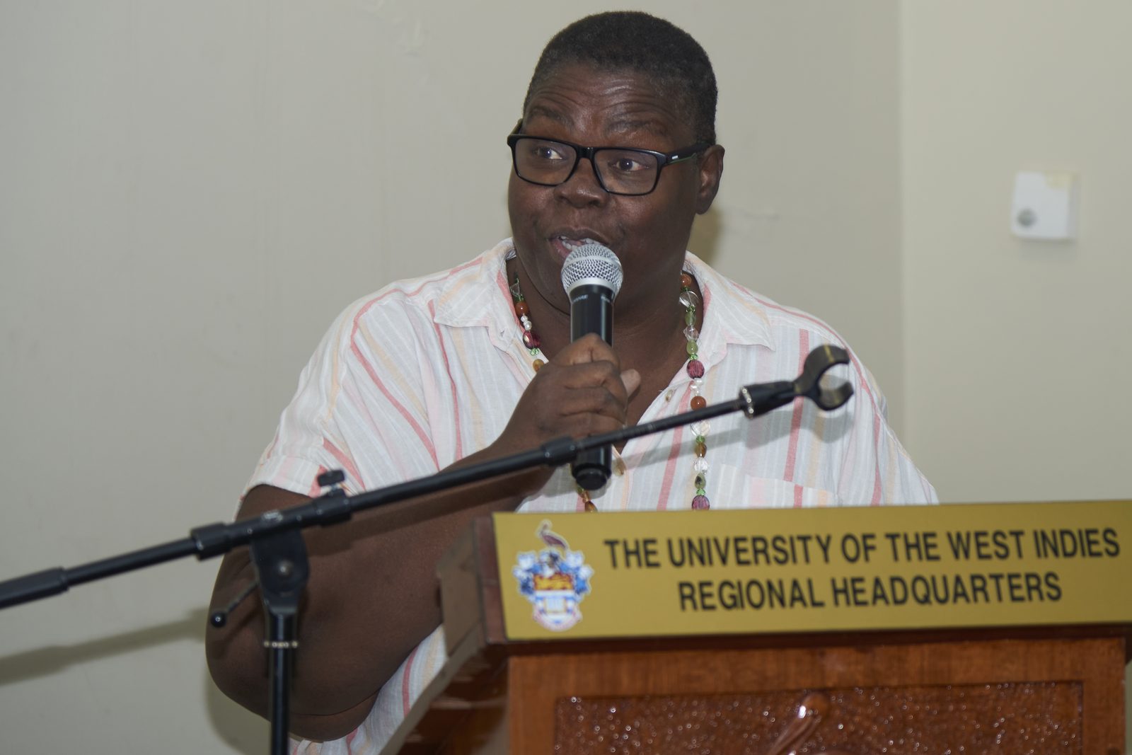 Dr Nova Gordon Bell closes the symposium